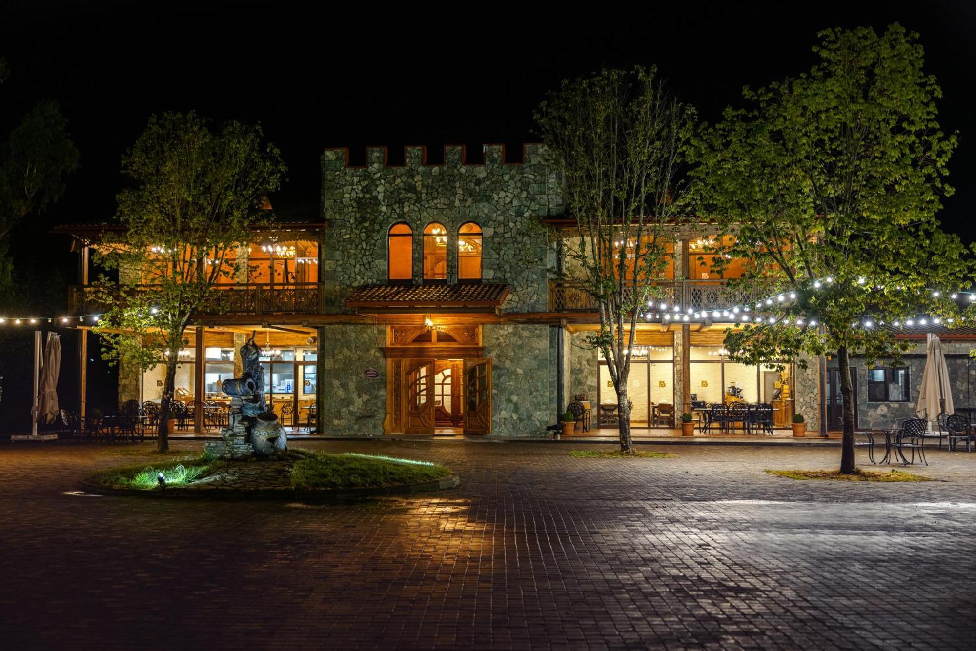 Hotel Chateau Kvirike Boboqvati ภายนอก รูปภาพ