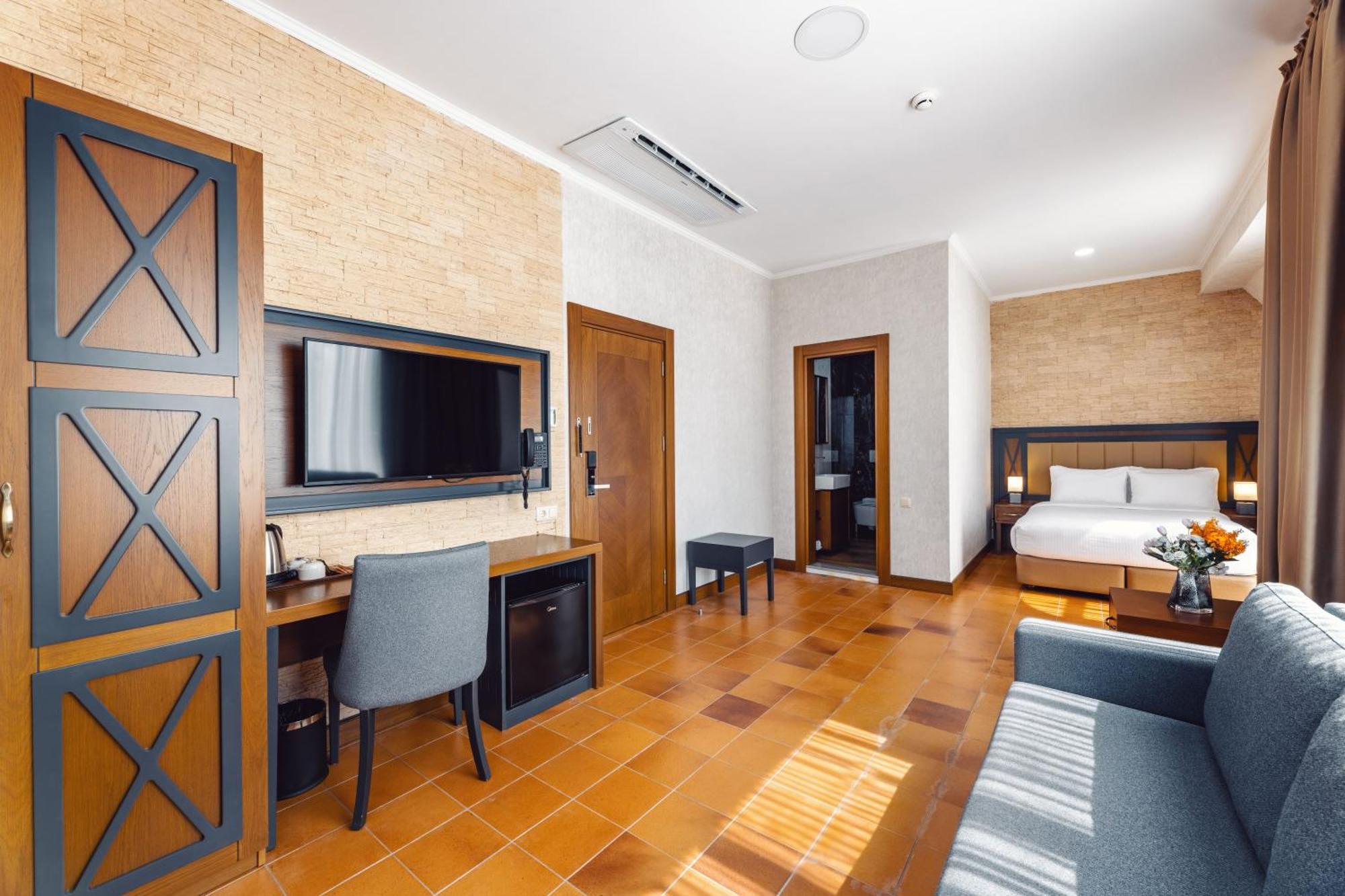 Hotel Chateau Kvirike Boboqvati ภายนอก รูปภาพ