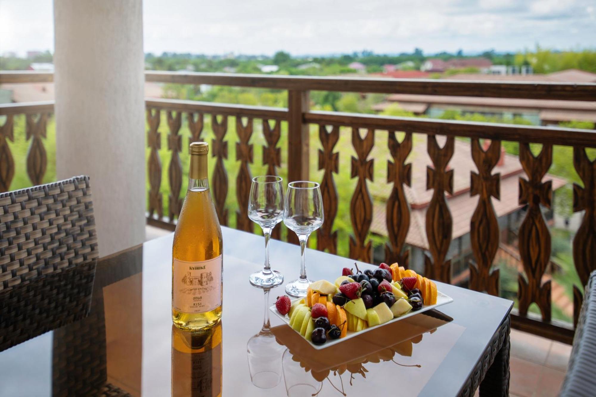 Hotel Chateau Kvirike Boboqvati ภายนอก รูปภาพ